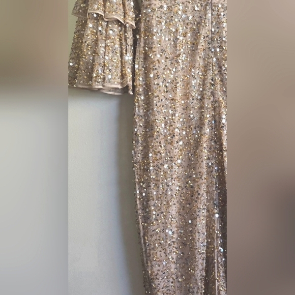 NWT! Mac Duggal, Fully Sequined Ruffle Tiered 3/4 Sleeve Midi Dress,Nude, SIZE 2 - Picture 10 of 12